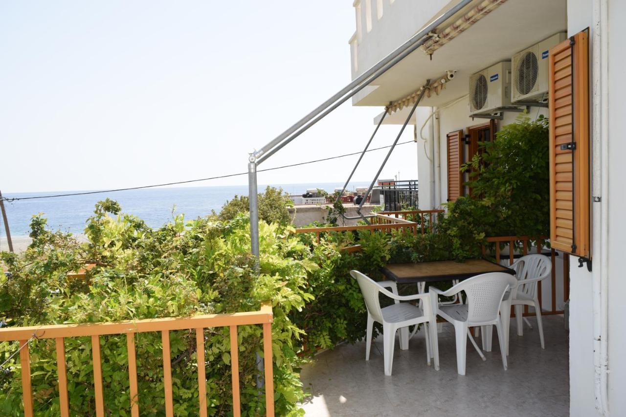 Lissos Rooms Sougia Exterior foto